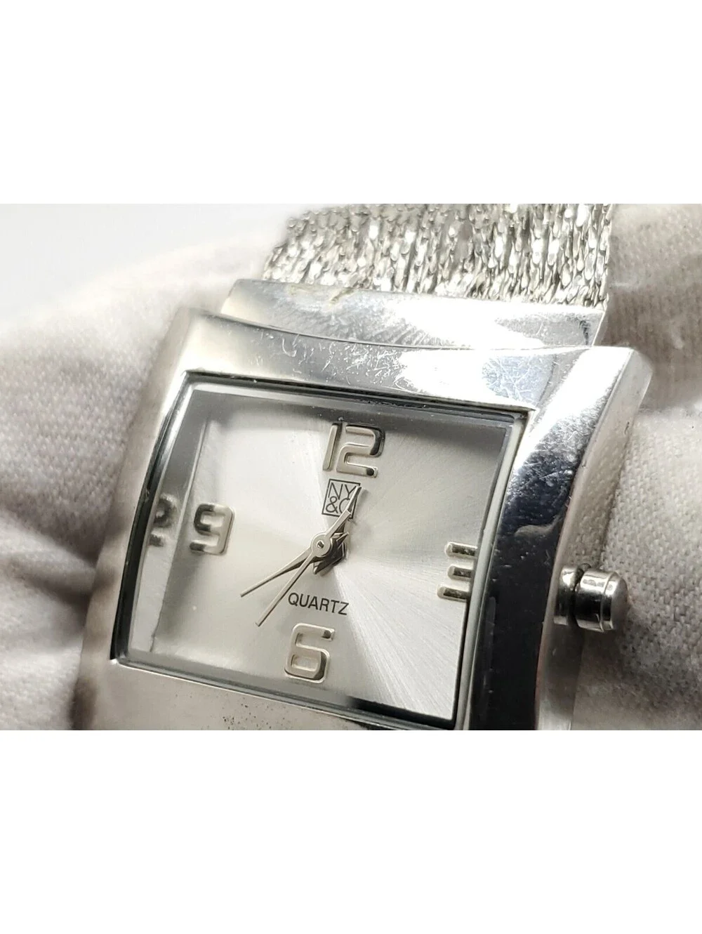 NY&C Quartz Womens Watch New Battery Silver Tone Chain Band 30mm